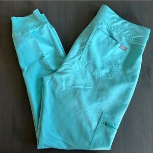 Like New Fig Scrubs – Women’s Size Small | Perfect for Work or Play!